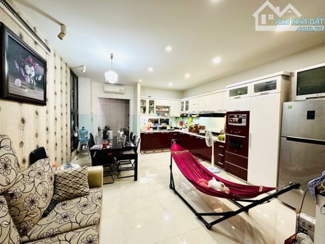 MẶT TIỀN ĐƯỜNG TRỤC - 400M2 SD NGANG 5M - VỪA Ở VỪA KINH DOANH