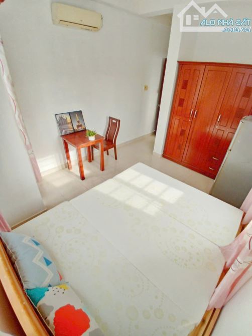 Tòa nhà CHDV Nguyễn Trải 66m2 GIá 14,5 tỷ Quận 01