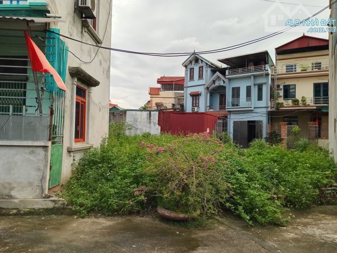 Bán đất Kiêu kỵ, trước đất 2 ô tô tránh nhau, nở hậu, 50.5m2 giá 3,1 tỷ