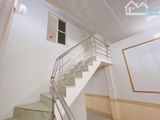 TÀI CHÍNH NHỎ, TẶNG NHÀ CẤP 4 GÁC LỬNG, DT: 41M², MT=HẬU: 4M, FULL THỔ CƯ.