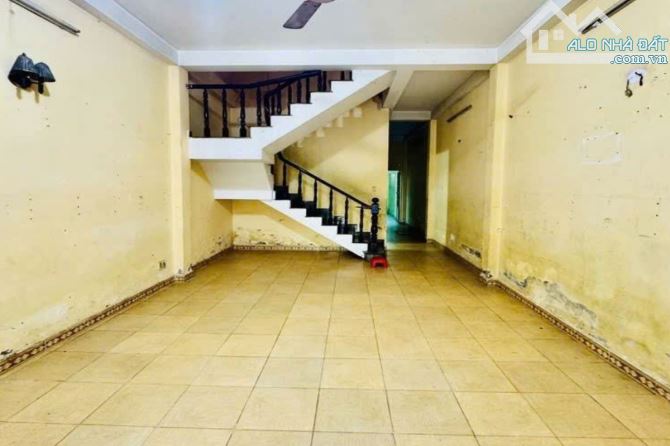 Bán nhà hẻm xe hơi, Liên Khu 5-6, Bình Tân, 107 m² (4.4m x 30m) - Giá 6.02 tỷ TL