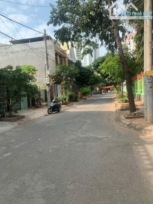 BÁN NHÀ 1 TRỆT 1 LẦU KHU ĐÔ THỊ CHÍ LINH