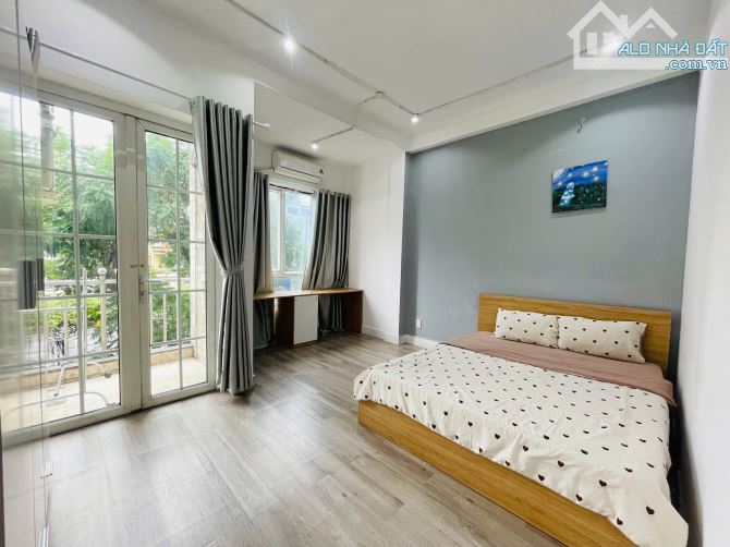 SIÊU PHẨM CĂN HỘ 2PN FULL NỘI THẤT BAN CÔNG Ở NGAY HOÀNG DIỆU QUẬN 4