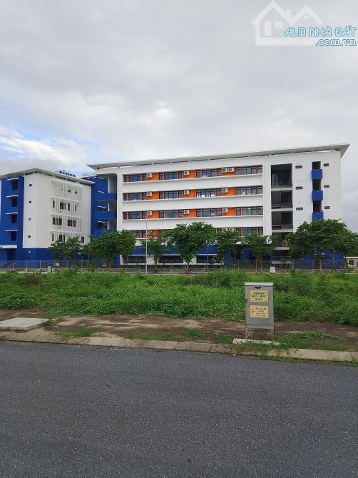 Chỉ 5,8tỷ sở hữu ngay thửa đất 102m2, ngang 6m kề lô góc, KDT Công Nghệ FPT, Đà Nẵng