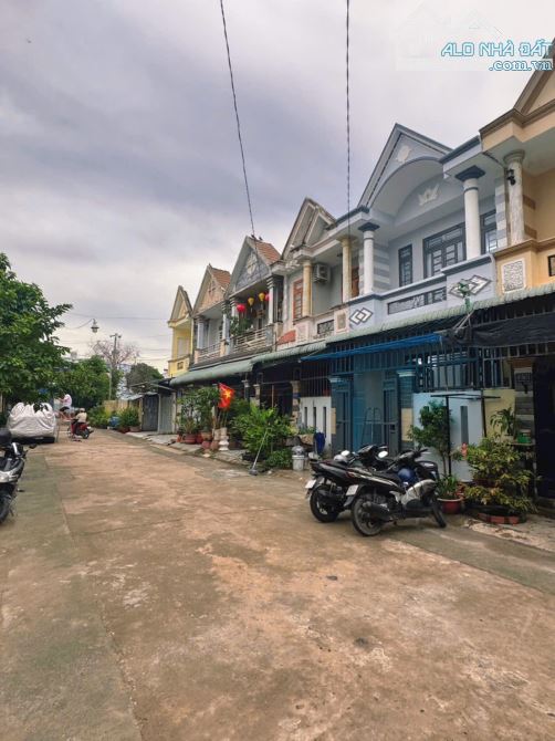 CHỦ NHÀ GIẢM GIÁ ĐẶC BIỆT DỊP LỄ 2/9 Nhà 1 lầu   giá chỉ còn 3 tỷ 6 (thương lượng