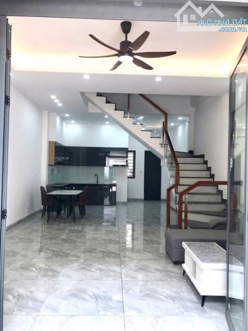 Cho thuê nhà 1 trệt 2 lầu đầy đủ nội thất An Phú,Thuận An, Bình Dương. GIÁ 11TR
