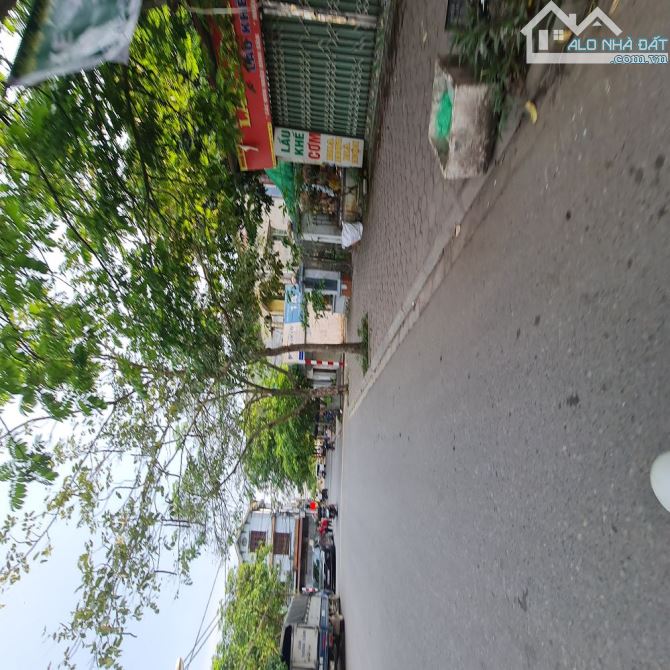 2x tỷ có lô góc 255m2 3 ô tô tránh tại Đông Dư, Gia Lâm, Hà Nội. Lh