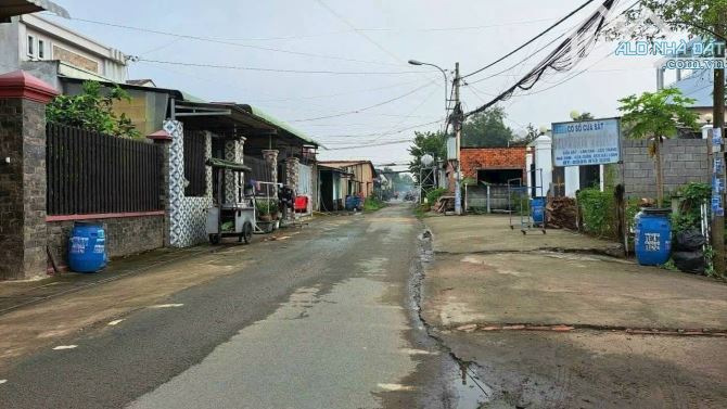 Bán đất sát đường Tỉnh Lộ 8 xã Phước Vĩnh An Củ Chi TPHCM, DT; 5x22m.