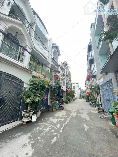 Bán Đất đường Linh Đông Thủ Đức ,Hẻm Xe Hơi 6M,Hẻm Thông 2 đầu,chỉ 100M ra Phạm Văn Đồng.