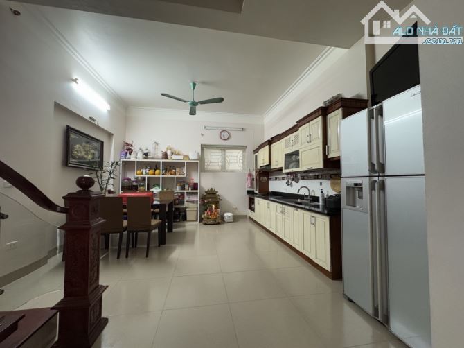 Phú diễn_ Phân lô_ kinh doanh #ô tô tránh 50m2 x 5T  hơn 11 tỷ