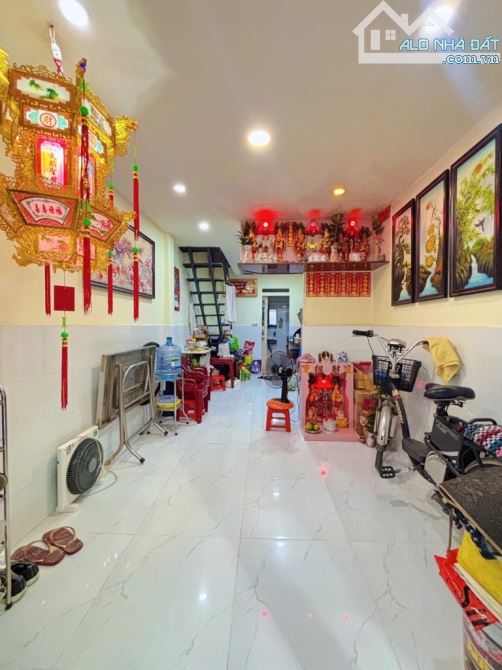 Bình Tân - Nhà 2 tầng Bình Trị Đông- sát Tên Lửa - 3x8m - Chỉ 2.8 tỷ