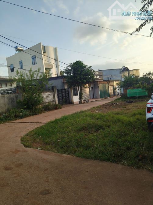 Đất hẻm C1 đường Mai Thị Lựu thông ra 19/5