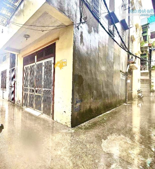 LÔ GÓC 2 MẶT THOÁNG SÁNG,NHÀ DÂN XÂY RẤT CHẮC CHẮN BTCT,  MT 4M 4 TẦNG 5 NGỦ,