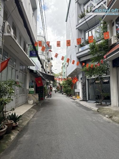 1/Cao Thắng Quận10-48m2- 4 tầng nhà đẹp ở luôn-Hẻm oto 6m-Giá 13 tỷ.
