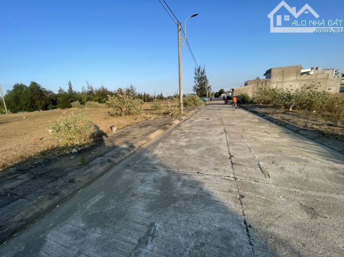 BÁN ĐẤT NỀN VÀNG – SÁT BIỂN, SÁT KHU CÔNG NGHIỆP CÔNG NGHỆ CAO