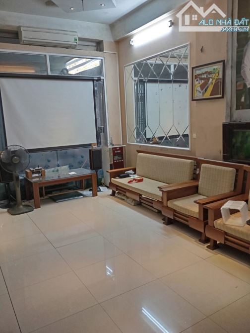 BÁN NHÀ ĐẸP HOÀNG QUỐC VIỆT – 54M², 5 LẦU, MT 5.8M – 10 TỶ