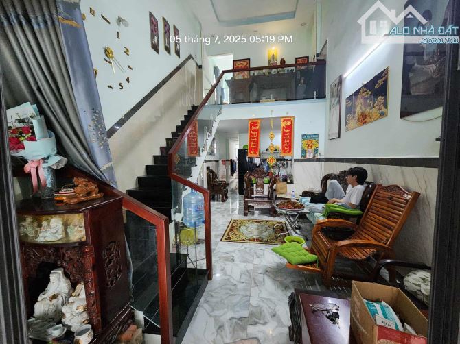 BÁN NHÀ 2 TẦNG ĐƯỜNG BÀ TRIỆU NGAY THỊ TRẤN HÓC MÔN