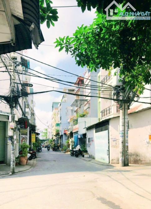 Bán đất Khu Phân Lô ngay AEON Tân Phú DT 74m2(6x14) giá 4.95 TỶ