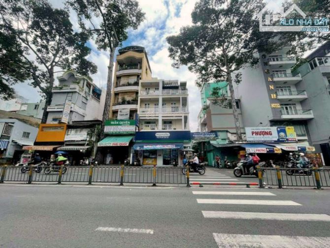 Hot! Nhà 4 tầng Lê Hồng Phong, Quận 10, 4,9x18m - HXH. Giá 16,3 tỷ - gần đường 3/2