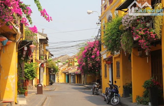 Bán nhà mặt tiền Trần Phú đoạn gần ngã 4 Trần Phú - Lê Lợi