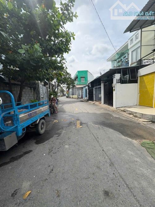 BÁN NHÀ QUẬN 9,NHÀ 2TẦNG DTSD32M,HẺM XE HƠI NGAY NGUYỄN DUY TRINH CHỈ 2.3TỶ TL,LONG TRƯỜNG