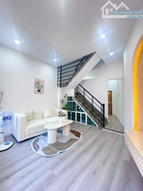 🧨🧨🧨 HÀNG HIẾM – CHỈ 1,86 TỶ – NHÀ 2 TẦNG KIÊN CỐ 🏡  ✅ DT: 24m² ngang 4,5m