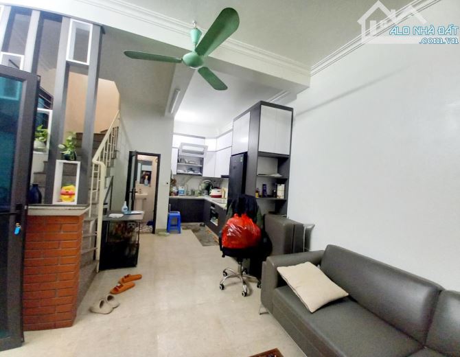 BÁN ĐẤT TẶNG NHÀ PHỐ TRẦN CUNG –LÔ GÓC -SÁNG THOÁNG - NGÕ RỘNG – GẦN PHỐ