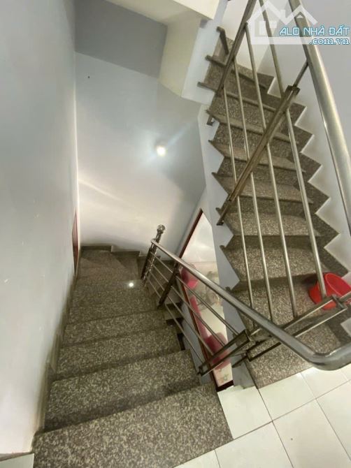 Bán Nhà Quận 8, 64m² – 3 Tầng, Mặt Tiền Đường Bùi Minh Trực , Chỉ : 11 tỷ