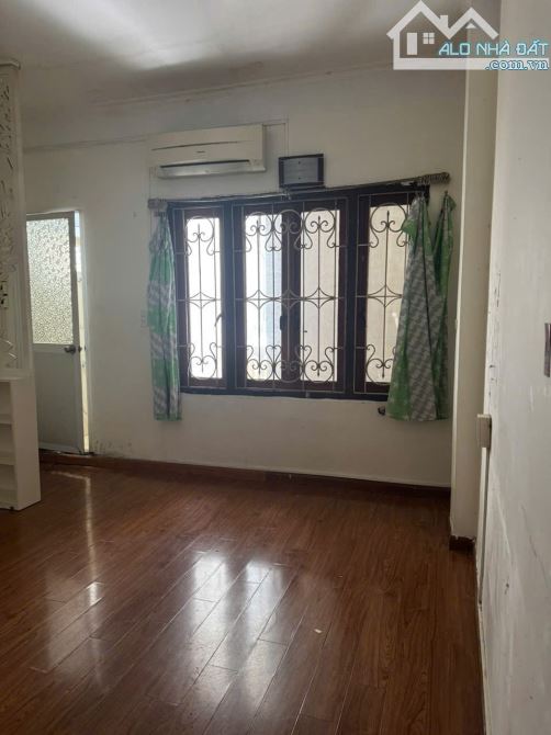 Cho thuê nhà ngõ Lương Sử C ,Văn Miếu ,Đống Đa. DT 25m x 4 tầng, giá 7tr