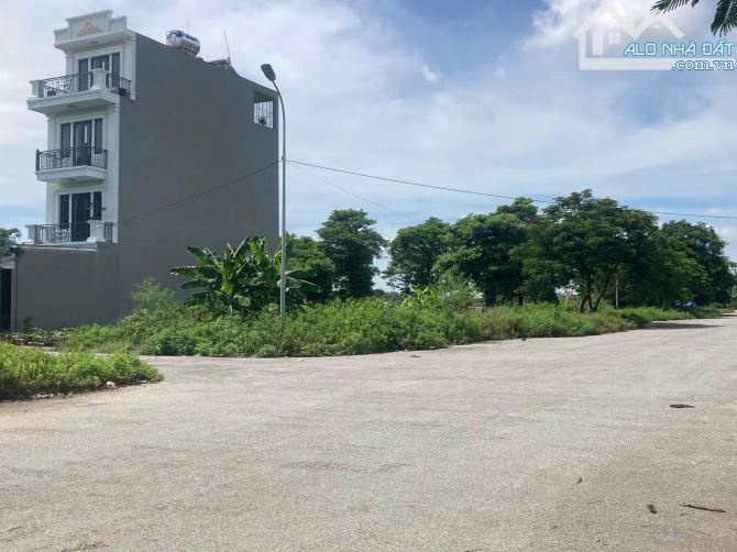 Cần chuyển nhượng lô đất PHÂN LÔ QUÂN KHU 3 Nam Hải Hải An Hải phòng . Diện tích 89m
