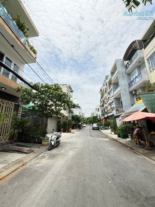 4×14- 3 lầu- Huỳnh Tấn Phát - xe hơi vi vu chỉ 6 tỷ hơn