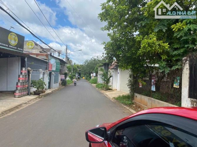 🏡 BÁN ĐẤT GÓC 2 MẶT TIỀN – TẶNG NHÀ – ĐƯỜNG ĐINH NÚP, P. TÂN LẬP