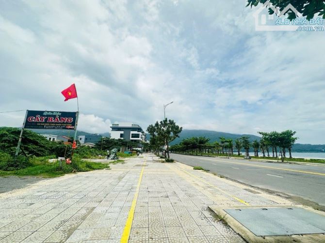 GIÁ CỰC SHOCK LÔ HOÀNG SA MẶT NGANG SIÊU RỘNG