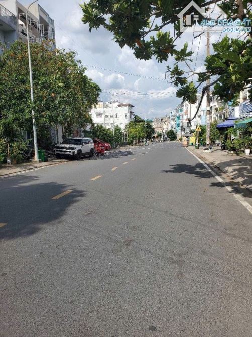 Bán đất khu Nam Hùng Vương, Phường An Lạc, 4X23M, Đường 12M, Sổ vuông vức