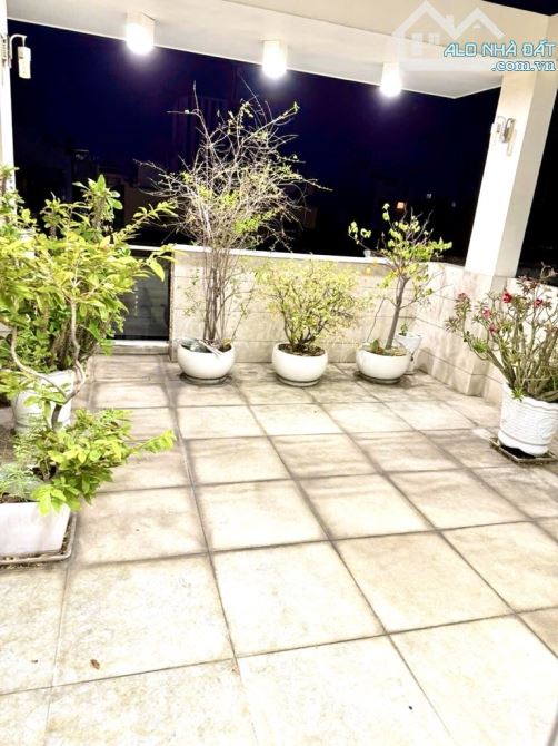 🏡 CMT8, HẺM XE HƠI, 60M2, 4 TẦNG, 4 PN, 4 WC. GIÁ: 10,5 TỶ🏡 - 10