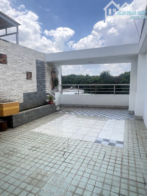 NHÀ 4 TẦNG MẶT TIỀN KINH DOANH - GẦN LÀNG TĂNG PHÚ - LÃ XUÂN OAI - 58M2 - 7.x Tỷ - 10