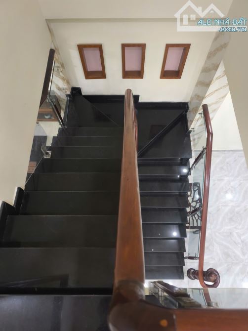 BÁN NHÀ 2 TẦNG ĐÚC NGUYỄN THỊ KIỂU QUẬN 12 GIÁ RẺ 3.8 TỶ DIỆN TÍCH 60m2 ( 4 x 15 ) sàn90 - 10