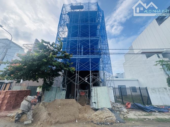 BÁN TOÀ CĂN HỘ 6 TẦNG KHUÊ MỸ ĐÔNG GẦN BIỂN MỸ KHÊ DÒNG TIỀN 1,2 TỶ NĂM  CHỈ NHỈNH 26 TỶ - 11