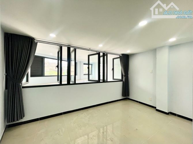 MẶT PHỐ NGUYỄN KHUYẾN P12 BÌNH THẠNH - 40M (5x8)- 6 TẦNG MẶT TIỀN 5M - 5 PN 6 WC - 11