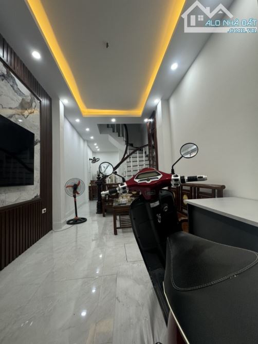 Quang Tiến nhà đẹp dân xây 30m2 5 tầng 5.8ty - 1