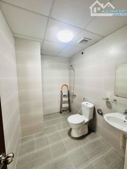 Bán căn hộ CT3C KĐT Nghĩa Đô, 2 ngủ, full nội thất, 3,8tỷ - 1