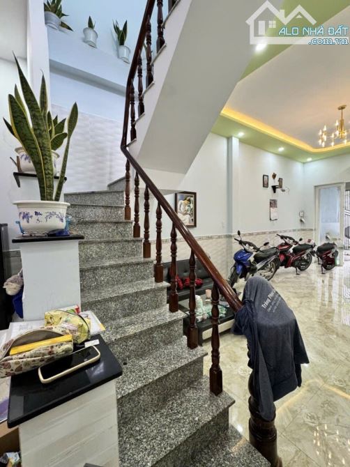 Nhà Vuông 2 tầng HXH tránh 59m2 – Nguyễn Tư Giản QV - 1