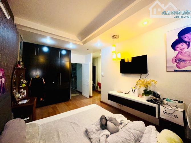 MẶT TIỀN ĐƯỜNG TRỤC - 400M2 SD NGANG 5M - VỪA Ở VỪA KINH DOANH - 1