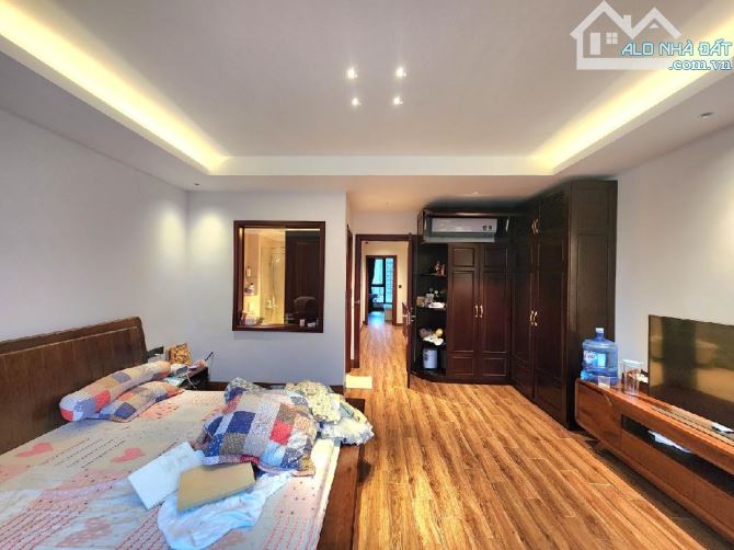 TT TRÂU QUỲ  BÁN NHÀ DÂN XÂY  KHU 31 HA 102M  02 THOÁNG VỈA HÈ - KINH DOANH GIÁ 16 TỶ 2 - 1