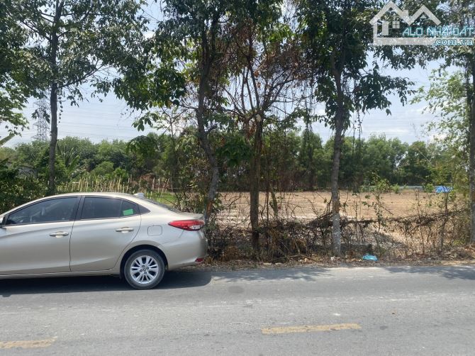Bán đất mặt tiền Bùi Thị Điệt xã Nhuận Đức Củ Chi vị trí đẹp + gần Trung Tâm 25x41 có Thổ - 1