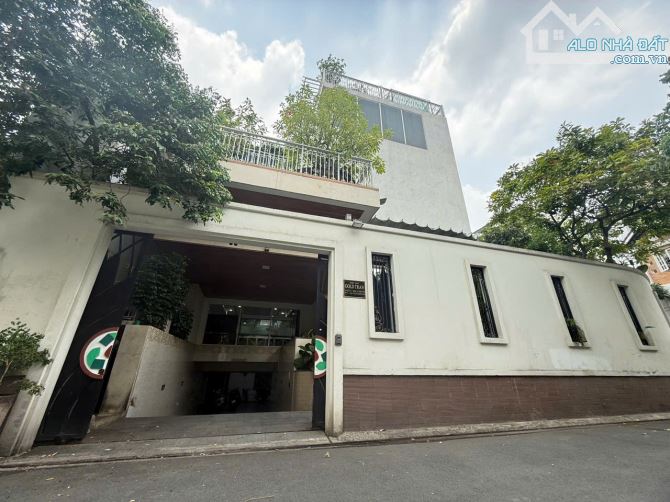 Chủ Cần Bán Gấp Villa Góc 2 MT Cách Mạng Tháng 8 - 18m*25m -Hầm 4Tầng - Gía : 90Tỷ - 1