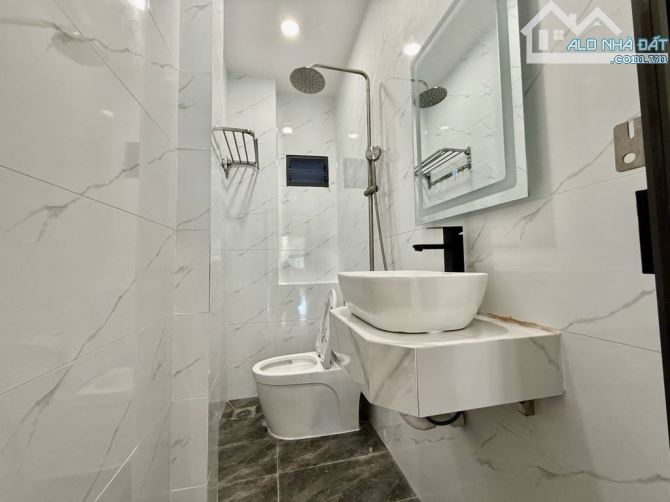 Căn góc đẹp 30m2, 2 tầng, gần CV Khánh hội, không QH – 3,48 tỉ. - 1