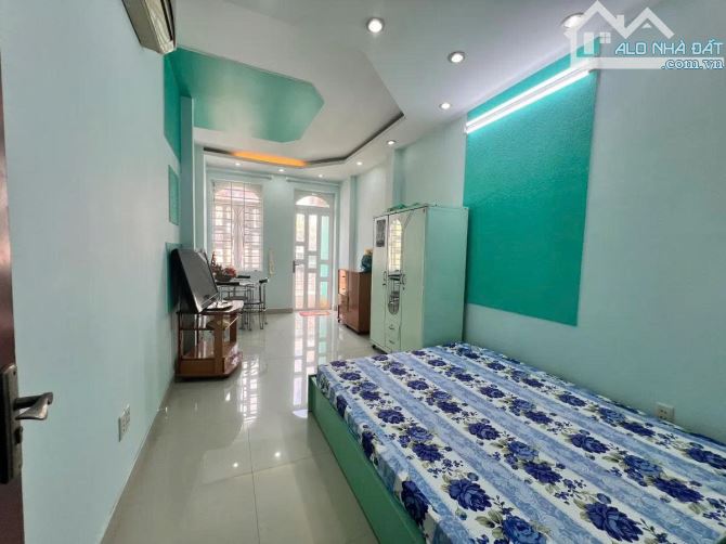 Bán Nhà Trần Quốc Hoàn Cầu Phân Lô Ô Tô Tránh 55m 6 Tầng. Giá 18 tỷ - 1