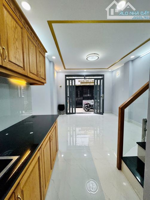 HẺM XE HƠI - HIẾM - 3 BƯỚC CHÂN RA MẶT TIỀN - 4 TẦNG- VUÔNG VỨC  CHỈ 5.79 TỶ - 1