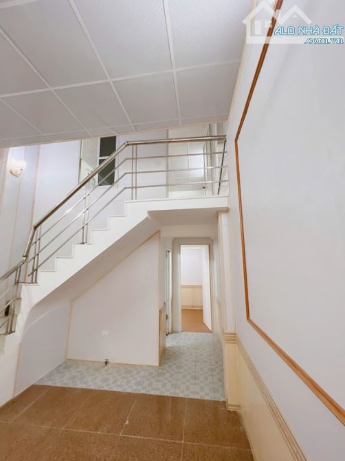 TÀI CHÍNH NHỎ, TẶNG NHÀ CẤP 4 GÁC LỬNG, DT: 41M², MT=HẬU: 4M, FULL THỔ CƯ. - 1
